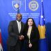 Presidentja Osmani takohet me Sekretarin e Jashtëm britanik, David Lammy