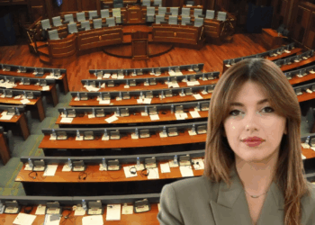 “Pse nuk tërhiqeni…pse nuk i thoni z.Kurti”, Haxhiu zihet ngushtë nga gazetarja pasi dështoi qe pesë herë të zgjidhet Kryeparlamentare