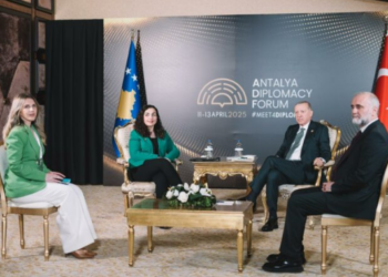 Osmani takohet me Erdoganin: Një mik i dëshmuar dhe një shtyllë e fortë mbështetjeje në çdo etapë të shtetndërtimit tonë