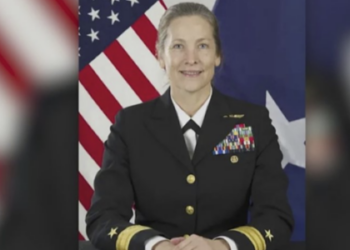 Trump vijon spastrimet në ushtri, shkarkon zëvendësadmiralen e Marinës Amerikane