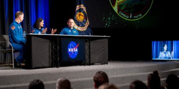 Sunita Williams dhe Barry Wilmore shprehin dëshirën për të udhëtuar përsëri në hapësirë