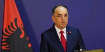 Begaj sot në Kosovë, takon shefat e grupeve parlamentare