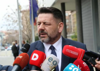 Berisha: Qeveria nuk bëhet, Nisma ndoshta e ka thy besën