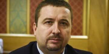Latifi për shtrenjtimin e rrymës: Kriminelët kombëtarë dhe ndërkombëtarë e lanë Kosovën pa ndërtimin e kapaciteteve të reja.