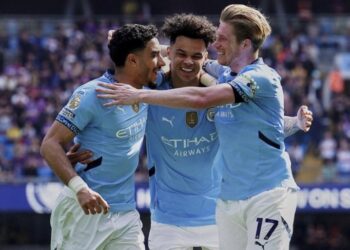 Manchester City rikthehet me stil: Përmbysje spektakolare ndaj Crystal Palace
