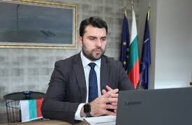 Bullgaria: Përfshirja e bullgarëve në Kushtetutë, kushti i parë për anëtarësimin në BE