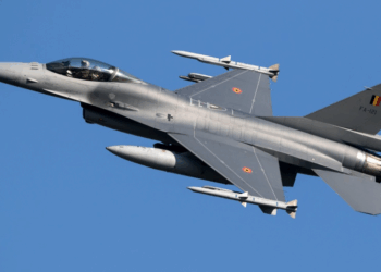 Aeroplanët luftarakë të NATO-s ngriten në ajër pas sulmeve ruse me rreze të gjatë veprimi në Ukrainë