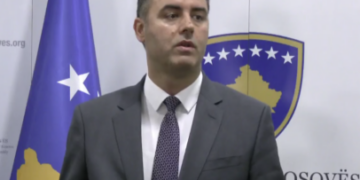 VV’ja dorëzohet – Konjufca për ftesën ndaj LDK-së: Politika s’është urrejtje as dashuri, i zgjasim duart