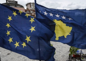 Miratohet draftrezoluta për Kosovën, kërkohet heqja e masave të BE-së