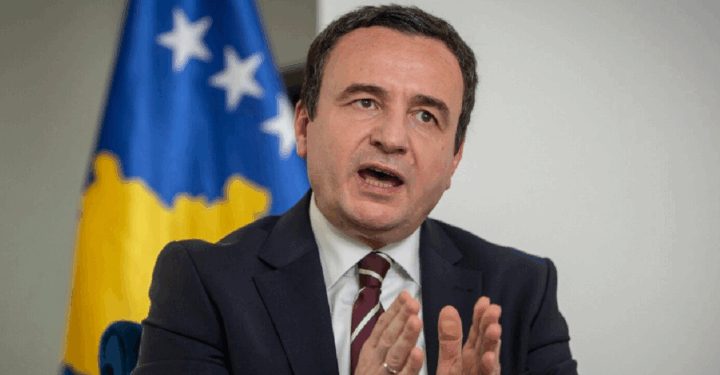 Qëndrimi i Kurtit në postin e kryeministrit konsiderohet shkelje kushtetuese