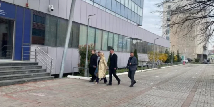 Kurti vazhdon takimet me përfaqësuesit e partive të pakicave, Fikrim Damka e Duda Balje i shkojnë në zyrë