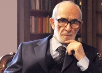 Rexhep Qosja shpallet fitues i çmimit “Lumo Skëndo”