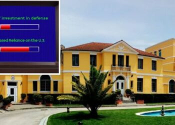 “Paqja nuk vjen falas”, mesazhi i ambasadës së SHBA: Aleatët e NATO-s duhet të investojnë në sigurinë e tyre