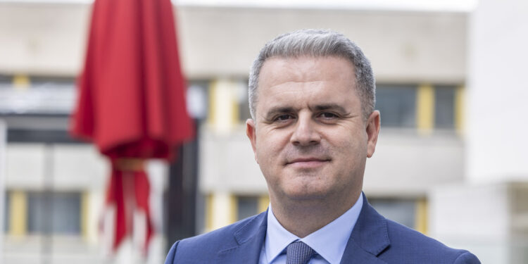 ”Nuk bëjmë marrëveshje me VV-në”