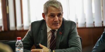 Reagon Sveçla pas lirimit të dy serbëve: Duket qartë forca e ligjit dhe e drejtësisë këtu nuk ka pasur peshë