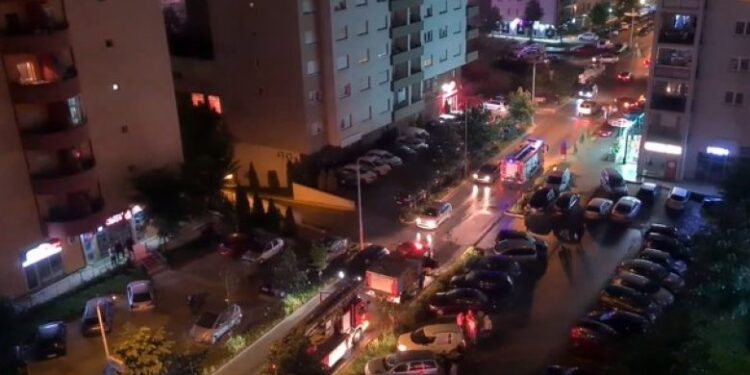 Një person dyshohet të jetë plagosur në lagjen Emshir në kryeqytet.