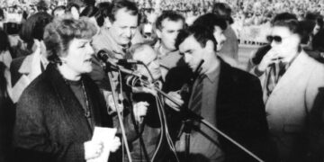 Kaqusha Jashari gruaja simbol e trazirave te para politike në Kosovë 1988/1989