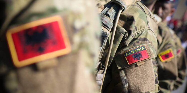 Qeveria shqiptare merr vendimin, rikthehen në shërbim ushtarakët në rezervë