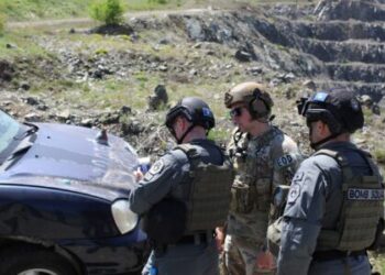 Policia e Kosovës dhe KFOR-i amerikan zhvillojnë trajnim të përbashkët për trajtimin e mjeteve shpërthyese