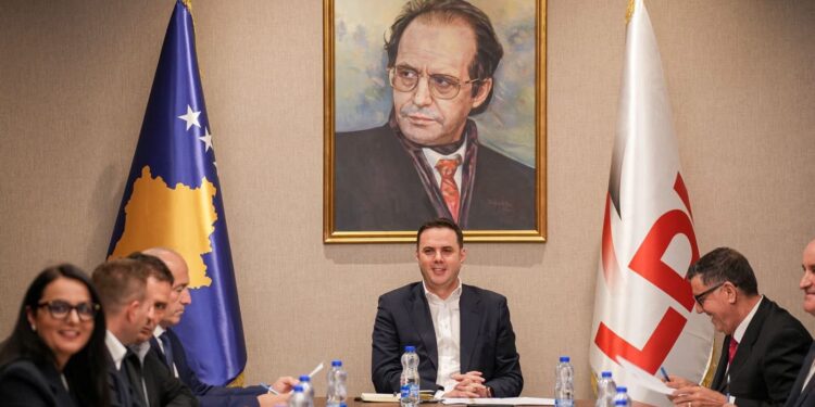 LDK propozon qeveri gjithëpërfshirëse kalimtare si zgjidhje për krizën politike