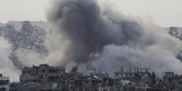 Izraeli nis ofensivë të re në Gaza: Sulme ajrore dhe operacione tokësore në shkallë të gjerë