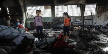 Mbretëria e Bashkuar pezullon bisedimet tregtare me Izraelin për shkak të krizës humanitare në Gaza