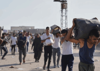 Fillon shpërndarja e ndihmave në Gaza nga grupi i mbështetur nga SHBA, mes kundërshtimeve dhe pasigurive