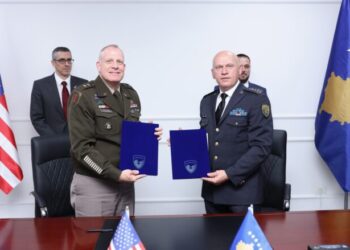 Kosova nënshkruan marrëveshje historike me SHBA-në për sigurinë dhe ndërveprueshmërinë ushtarake