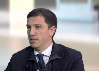 Sejdiu: Politika po e çon ekonominë drejt humnerës, 143 mijë punëtorë në rrezik