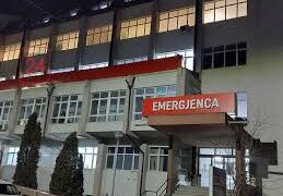 Dy persona përfundojnë në QKUK pas plagosjes me mjet të mprehtë