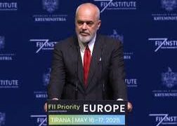 Rama në Forumin FII: Shqipëria s’është Zvicër, por mund të bëhet “një Itali e re”