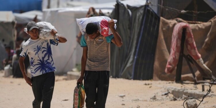 OKB: 100% e banorëve të Gazës janë në rrezik nga uria