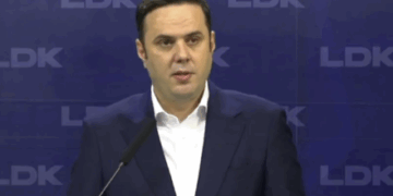Abdixhiku ‘heq dorë’ nga ngërçi politk, tash thotë se po merret me zgjedhjet lokale – E bënë këtë veprim