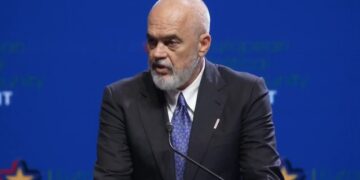 Rama pas Samitit në Tiranë: “Evropa e re kërkon përkushtim të përbashkët – brenda dhe jashtë BE-së”