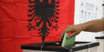 Shqipëria voton, vijon normalisht procesi! 22.11% pjesëmarrja deri në 12:00