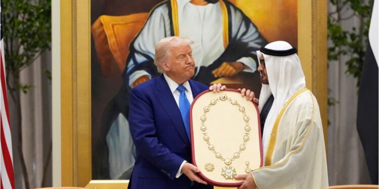 Emiratet e Bashkuara Arabe njoftojnë investim rekord prej 1.4 trilionë dollarësh në SHBA brenda 10 viteve