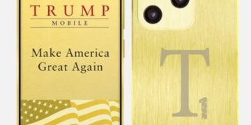 FOTO/ Prezantohet “Trump Mobile”, me kornizë ari dhe me flamur amerikan! Ja sa do të kushtojë