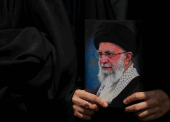 Khamenei në shënjestër, mbetet i mbyllur në bunker