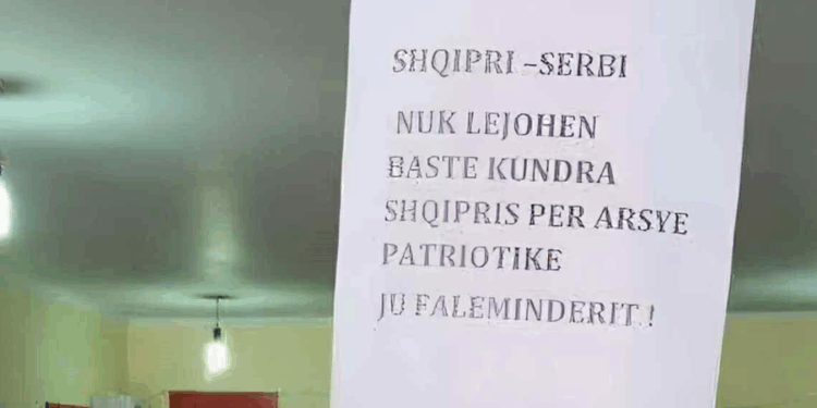 “Jo Bast për Serbinë!” – Bastorja shqiptare bllokon lojtarët: “Patriotizmi mbi gjithçka!”