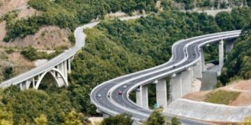 Këto rrugë bllokohen nga nesër deri të shtunën