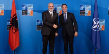 Edi Rama në Samitin e NATO-s në Hagë: Takim me Sekretarin e Përgjithshëm dhe diskutime për Ballkanin dhe Portin e Durrësit