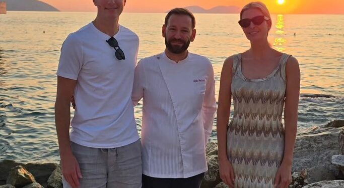 Ivanka Trump dhe Jared Kushner në Vlorë, vizitë në Sazan dhe Zvërnec