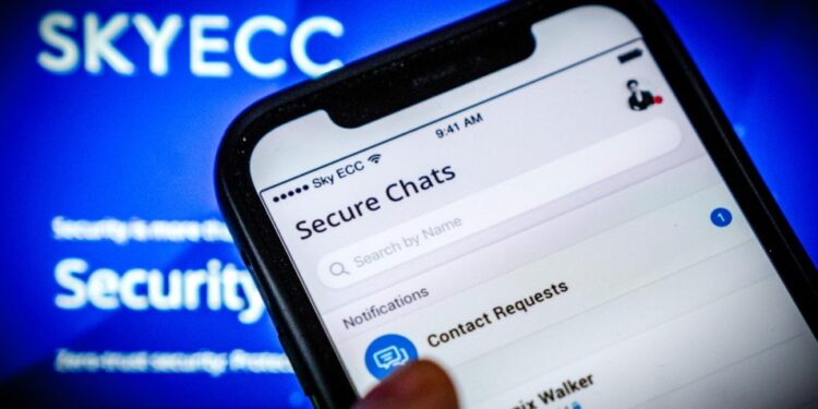 Zbulohet grupi kriminal ndërkombëtar: 22 të dyshuar për trafik droge nga Amerika e Jugut në Kosovë