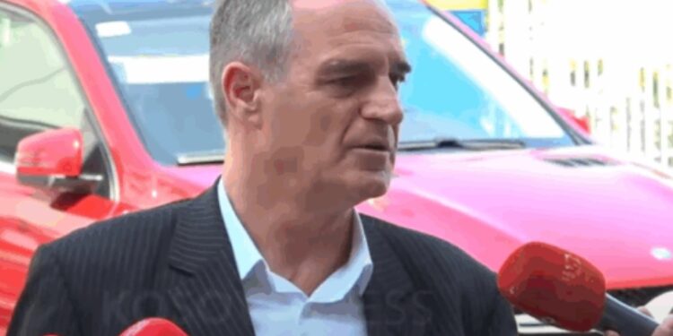 Hasani: Nuk vi më në Kuvend, le të vijnë kryetarët e partive