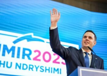 Abdixhiku prezanton 15 pikat e Qeverisë së Unitetit