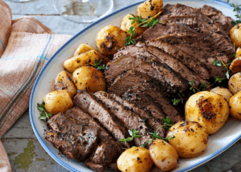 Këto janë ushqimet që duhet t’i shmangni gjatë ditëve të nxehta të verës