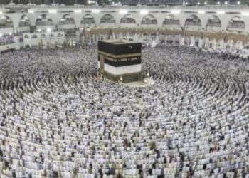 Mijëra myslimanë nisin Pelegrinazhin e Haxhit mes temperaturave të larta dhe masave të sigurisë