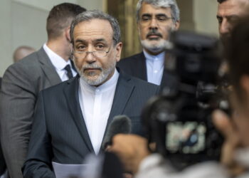 Irani përjashton negociatat me SHBA-në për sa kohë vendi është nën sulm: “Nuk mund të negociojmë nën bombardime”