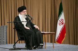 Lufta me Izraelin teston udhëheqjen e Khameneit dhe forcon Gardën Revolucionare