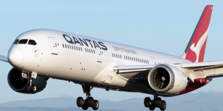 Fluturimi që mbeti në qiell për shkak të luftës Izrael-Iran, 15 orë në ajër pa destinacion